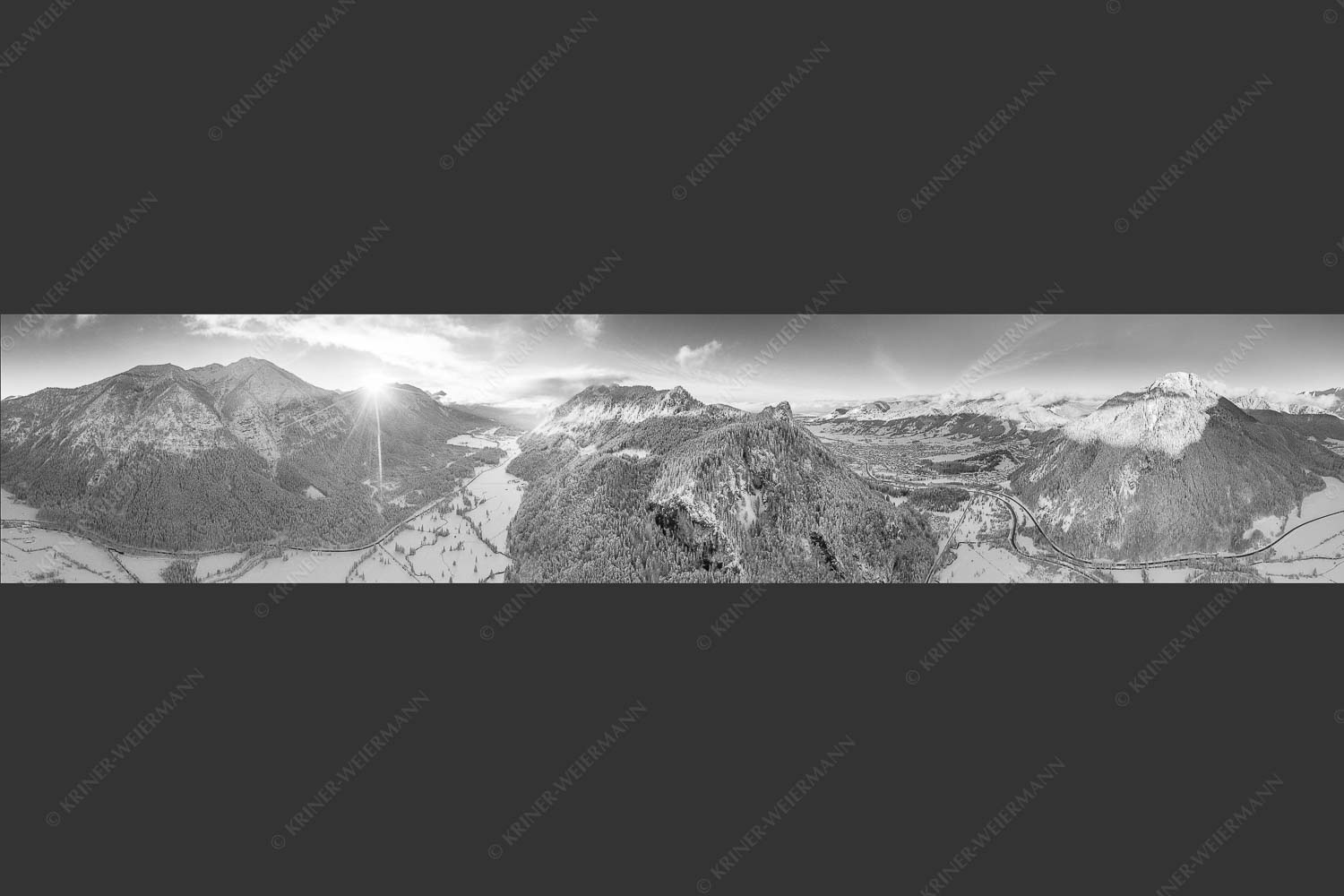 Blick ins Graswangtal und Oberammergau - Winter im Ammergebirge 5:1 sw -- Kofel - mehr Infos bei www.Kriner-Weiermann.de