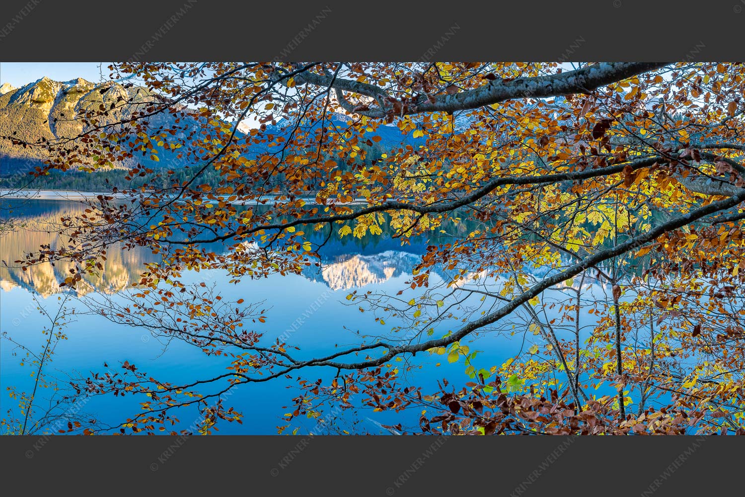 Wörner spiegelt sich im Barmsee - Wörnerblick 2:1  -- Barmsee Buche Wörner - mehr Infos bei www.Kriner-Weiermann.de