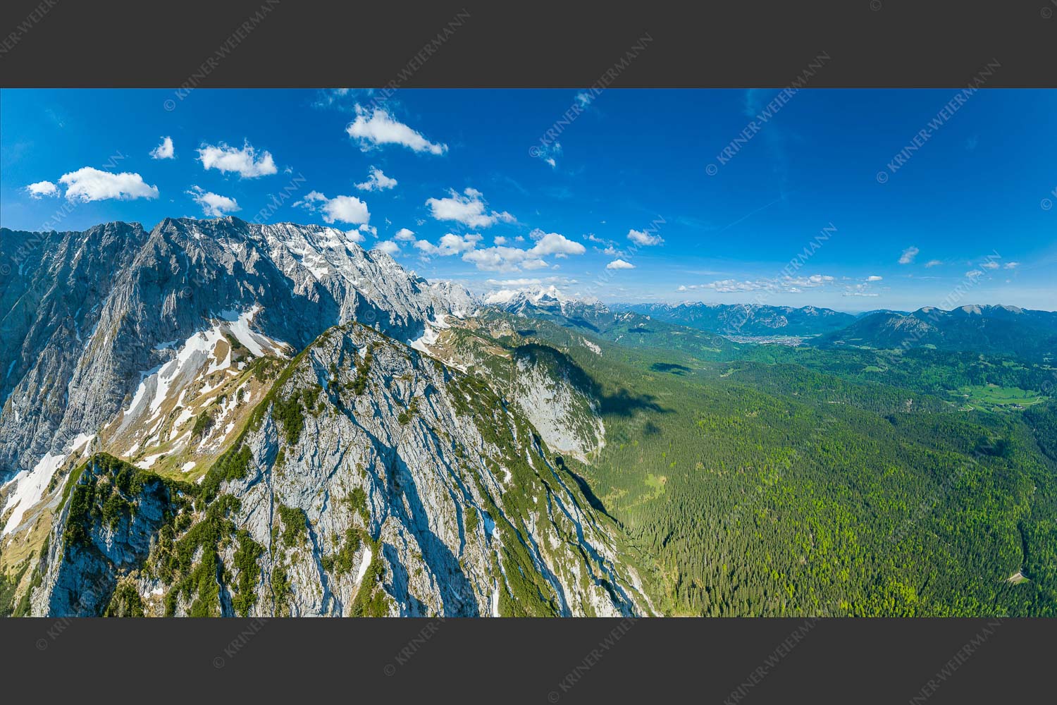 Blick über Zirbelkopf zur Wettersteinwand - Zirbelkopf I 2:1  -- Wettersteingebirge - mehr Infos bei www.Kriner-Weiermann.de