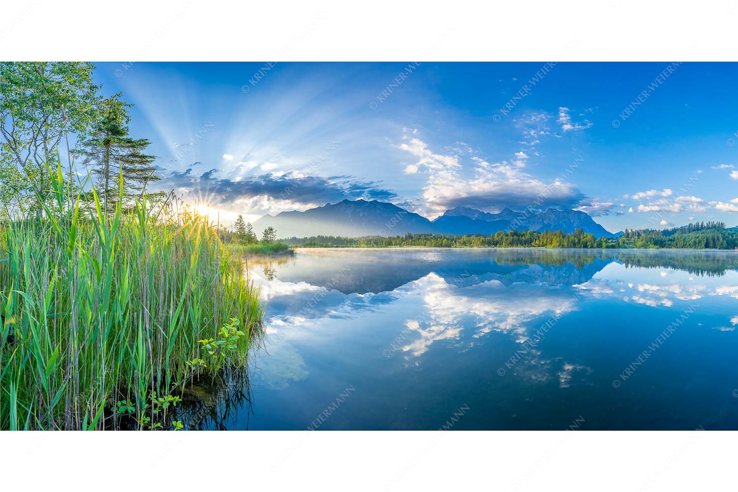 Sonnenaufgang am Barmsee mit Blick zum Karwendel und Wettersteingebirge - Utopia II_2zu1 - mehr Infos bei www.Kriner-Weiermann.de