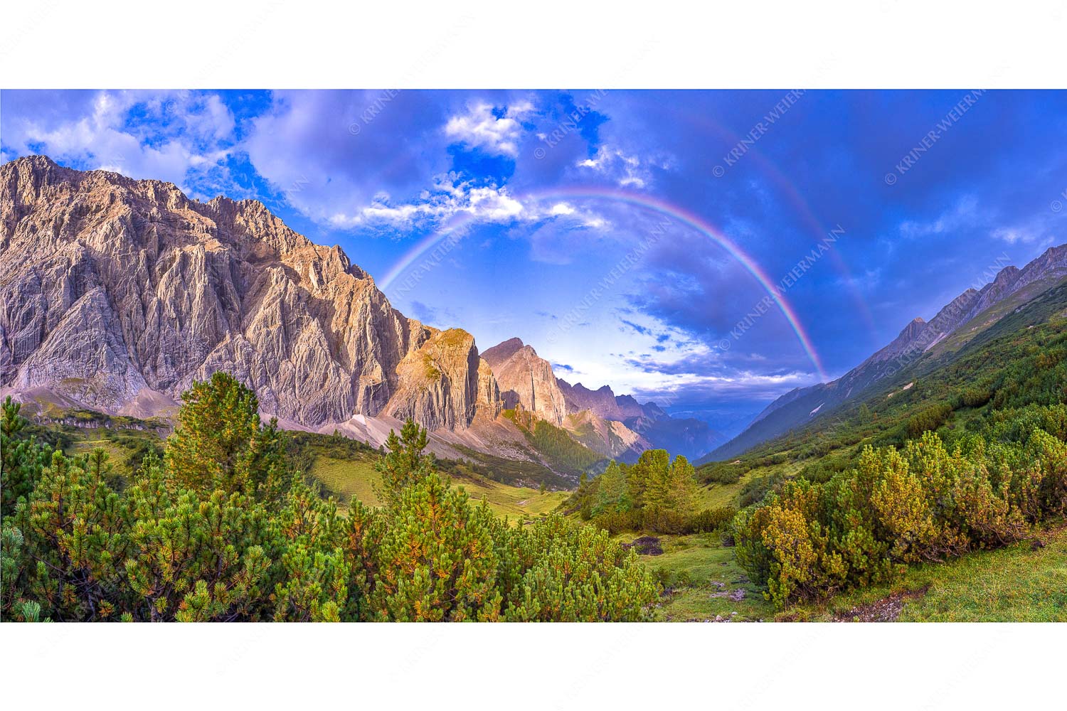Regenbogen über dem Lafatscher und dem Halleranger im Karwendelgebirge - Verzaubert_2zu1 - mehr Infos bei www.Kriner-Weiermann.de