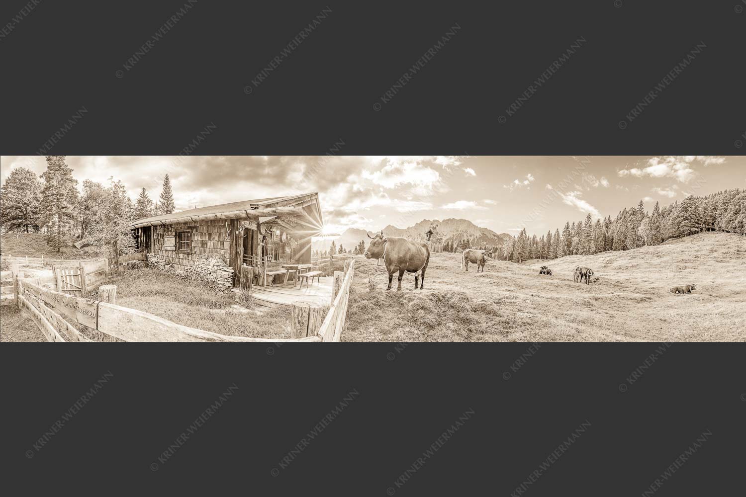 Malerische Almhütte bei Mittenwald mit Karwendel - Almbiente III 4:1 sepia -- Mittenwald Alm Buckelwiesen Karwendel - mehr Infos bei www.Kriner-Weiermann.de