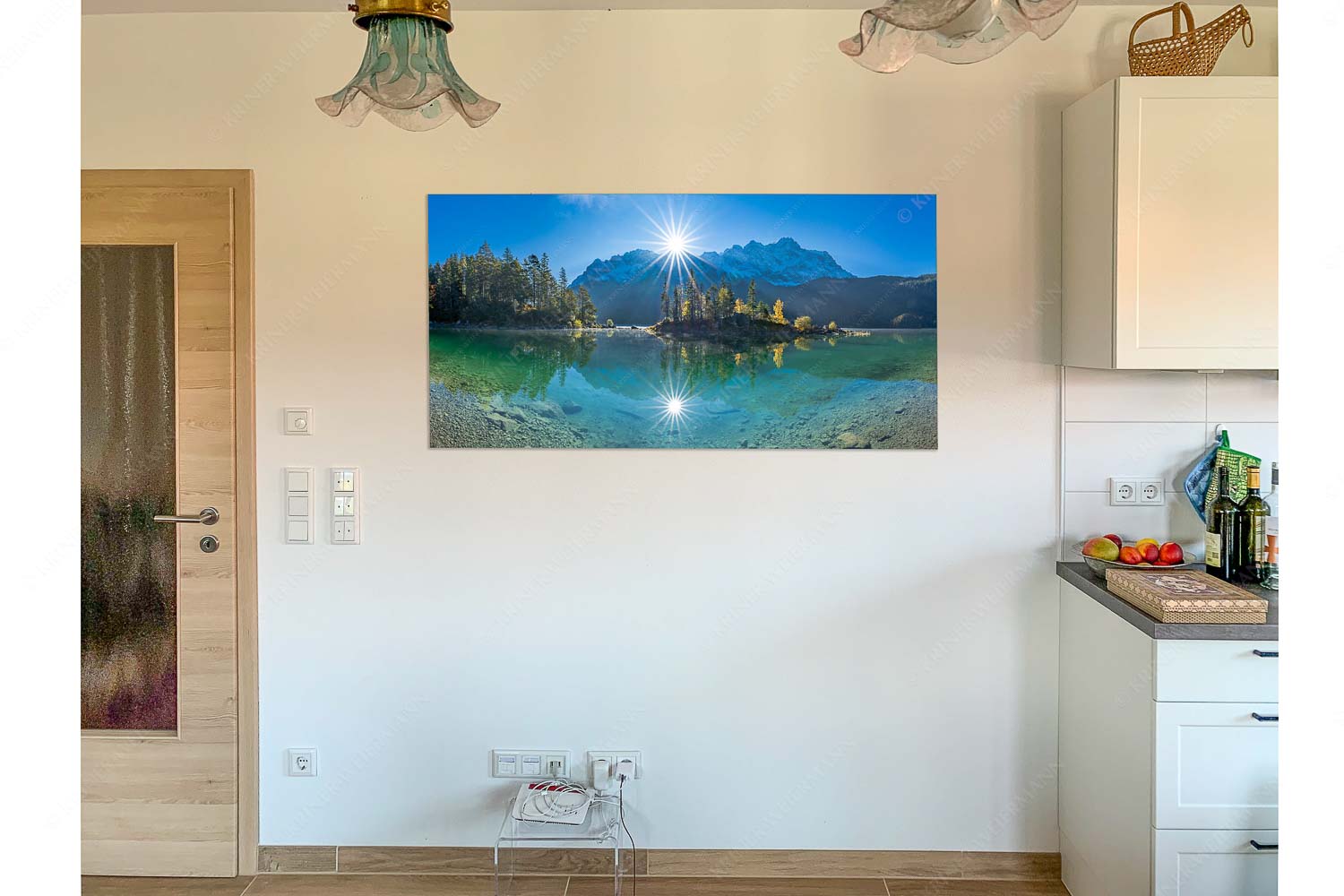 Blick über Eibsee zur Zugspitze im Wettersteingebirge - Küche Riegsee Eibseesterne-Sonnenaufgang am Eibsee 2:1 - mehr Infos bei www.Kriner-Weiermann.de