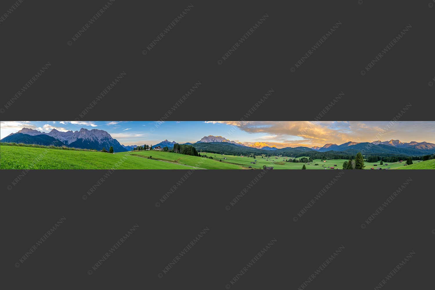 Erstes Sonnenlicht am Zugspitzmassiv - Wunderbares Werdenfels 9:1  -- Karwendel Wetterstein und Estergebirge - mehr Infos bei www.Kriner-Weiermann.de