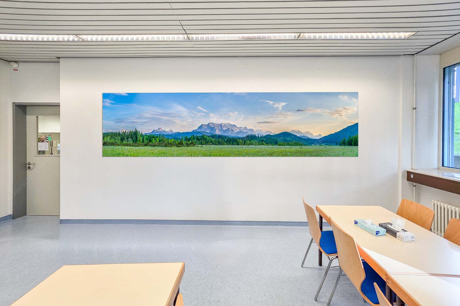 Panoramablick auf das Soiern-, Karwendel-, Wetterstein und Estergebirge - Raum 044-073 Alle im Blick-Soiern Karwendel Wetterstein und Estergebirge 4:1 - mehr Infos bei www.Kriner-Weiermann.de