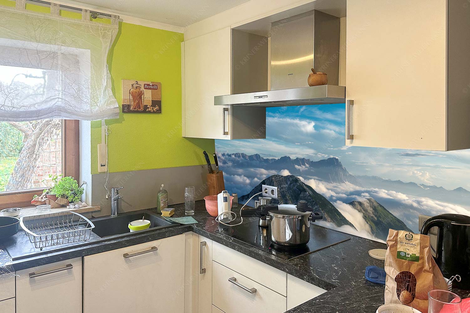 Blick vom Estergebirge ins Wettersteingebirge - Küchespiegel rechts=1 Zufriedenheit Wurm rechts-Wetterstein Panorama 3:1 - mehr Infos bei www.Kriner-Weiermann.de