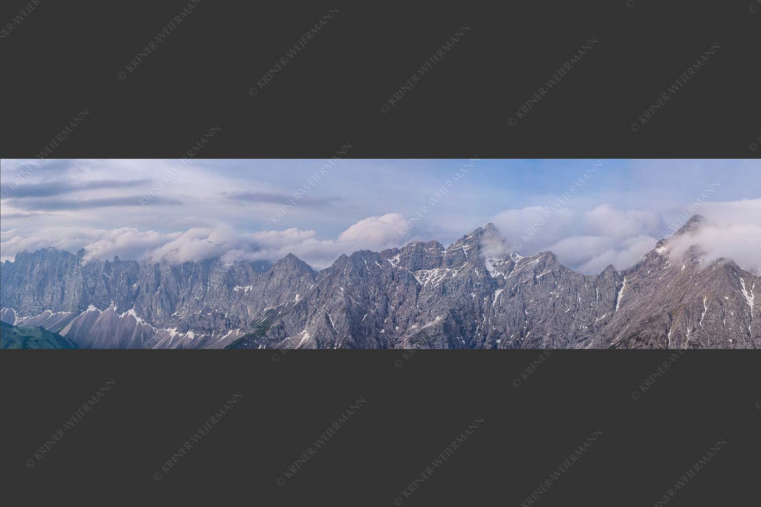 Nordwände des Karwendelhauptkammes - Sie zeigen sich 4:1  -- Birkkar Kaltwasserkar Laliderer - mehr Infos bei www.Kriner-Weiermann.de