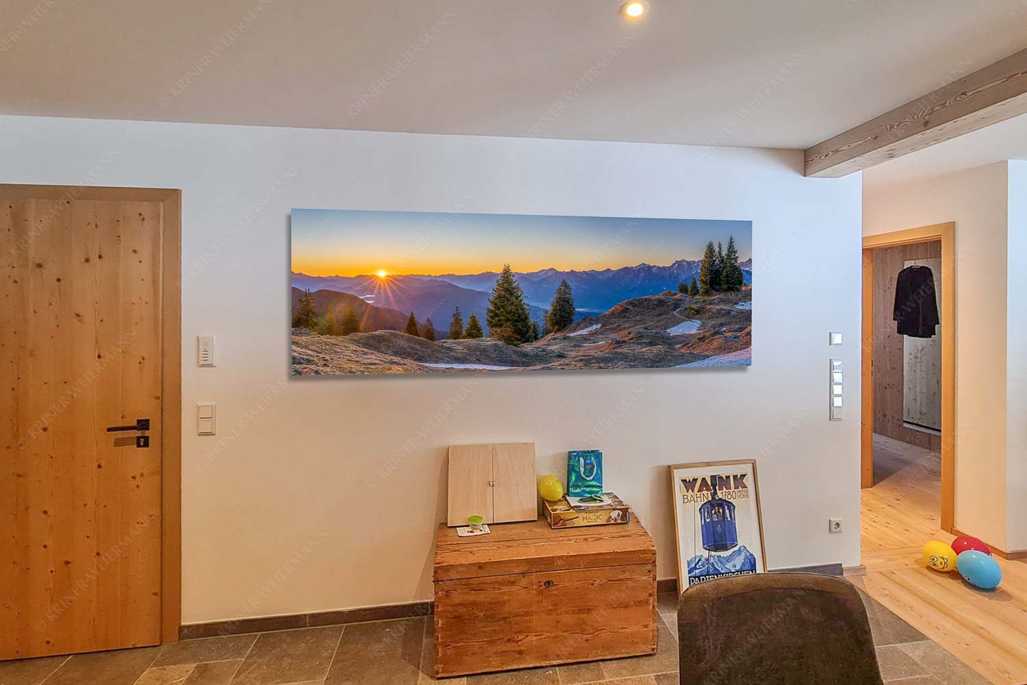 Morgenstimmung auf der Wallgauer Alm - Küche (2) Wallgauer Alm-Sonnenaufgang im Estergebirge 3:1 - mehr Infos bei www.Kriner-Weiermann.de