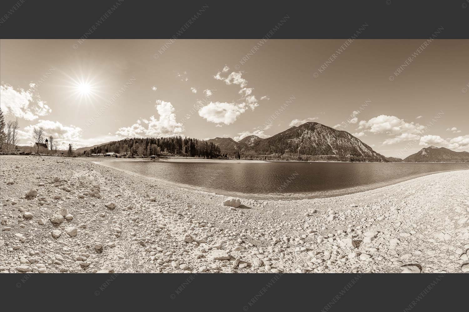 Blick über den Walchensee zum Herzogstand und Jochberg - Tiefstand 2:1 sepia -- Walchensee Herzogstand Jochberg - mehr Infos bei www.Kriner-Weiermann.de
