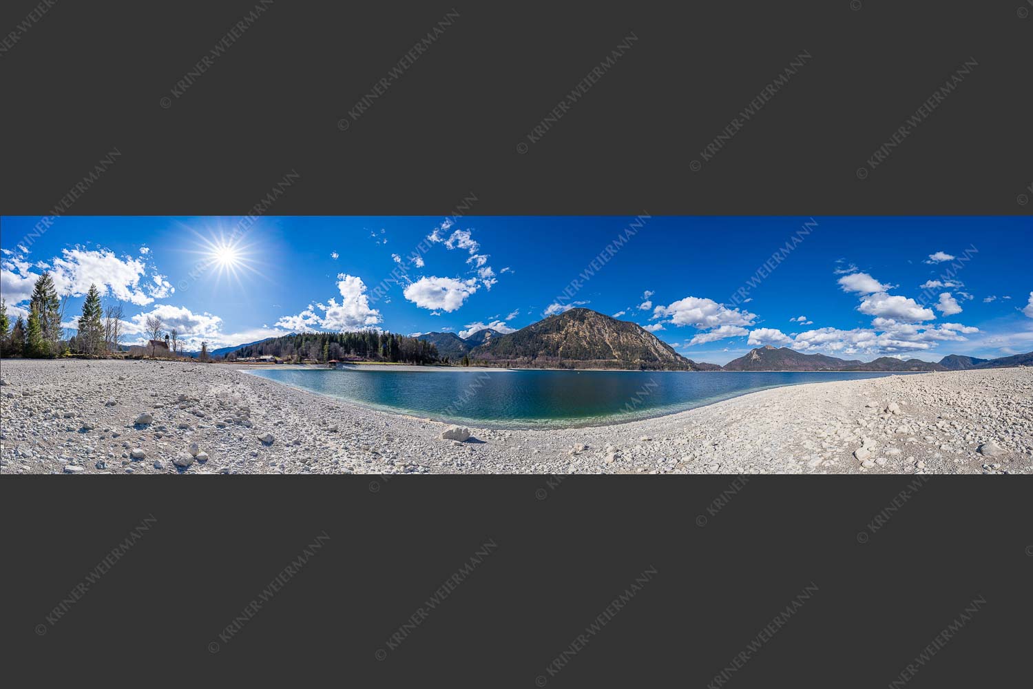 Blick über den Walchensee zum Herzogstand und Jochberg - Tiefstand 4:1  -- Walchensee Herzogstand Jochberg - mehr Infos bei www.Kriner-Weiermann.de