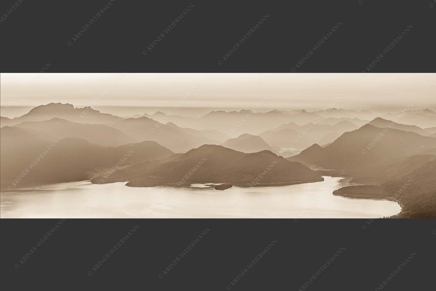 Blick über den Walchensee zur Benediktenwand und der Jachenau - Walchenseesilhouetten 3:1 sepia -- Walchensee Jachenau Benediktenwand - mehr Infos bei www.Kriner-Weiermann.de