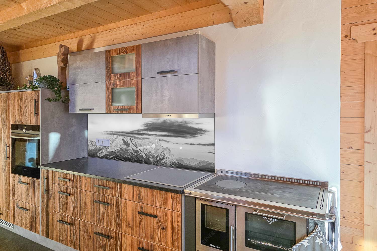 - Küchenzeile - mehr Infos bei www.Kriner-Weiermann.de