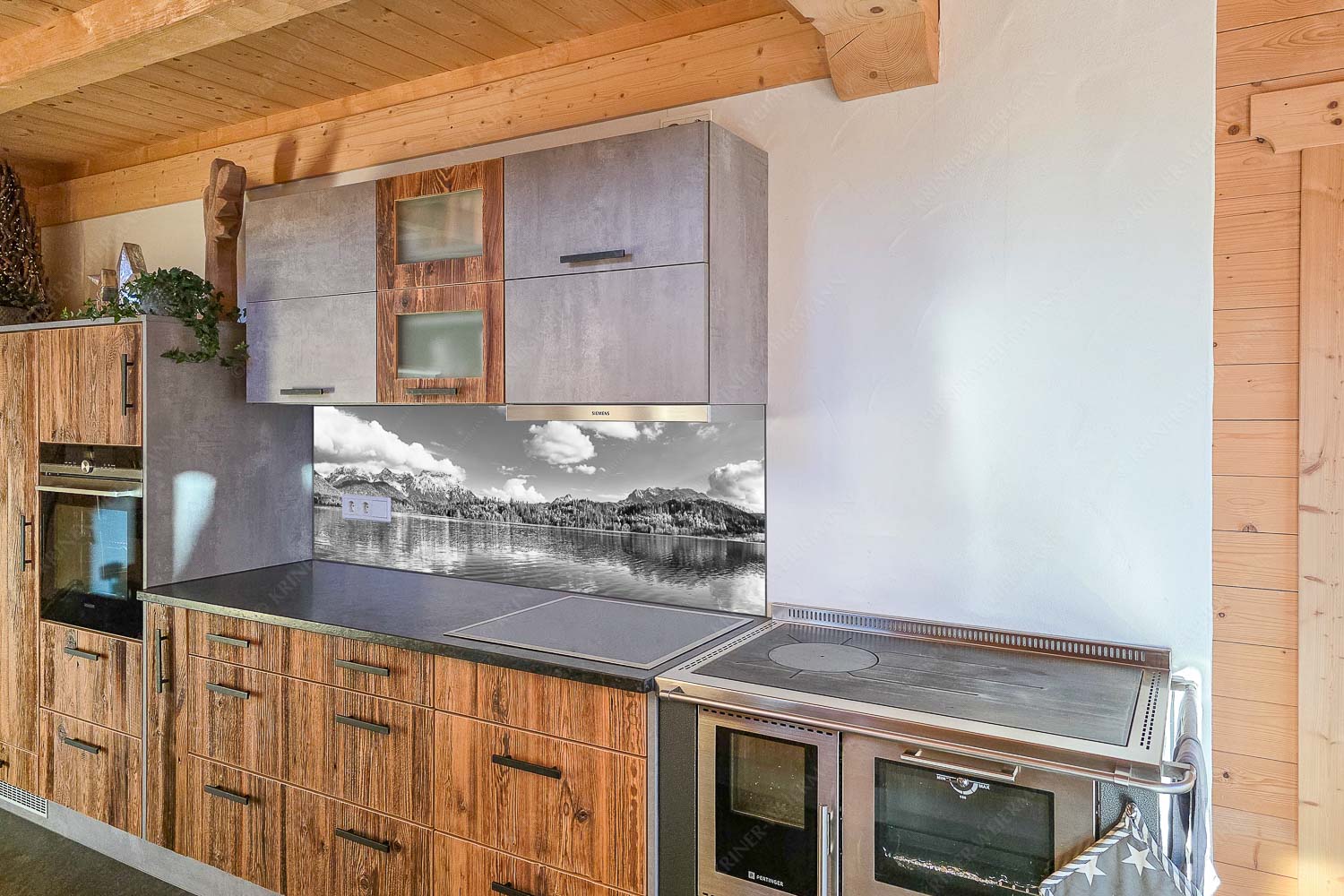 - Küchenzeile - mehr Infos bei www.Kriner-Weiermann.de