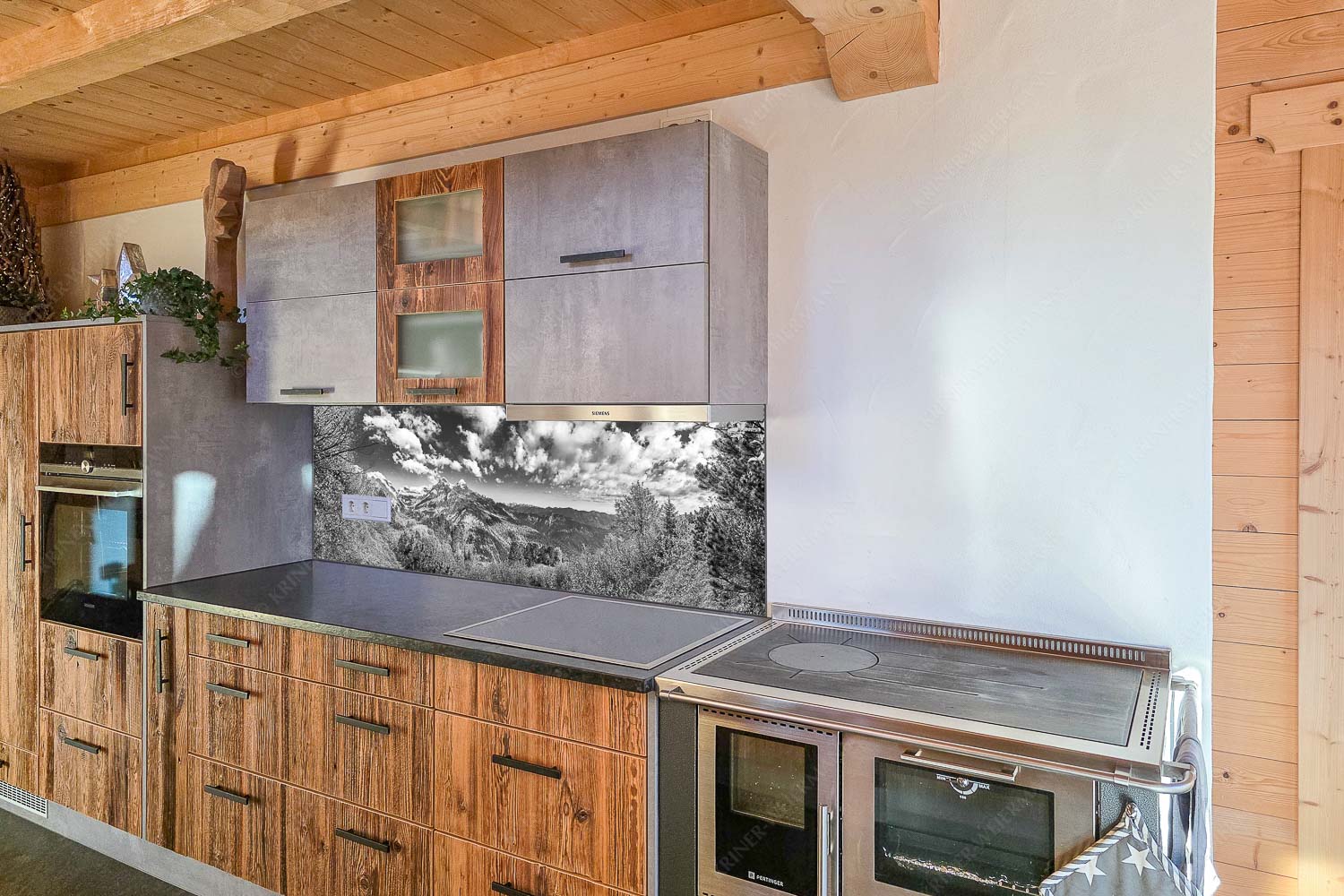 - Küchenzeile - mehr Infos bei www.Kriner-Weiermann.de