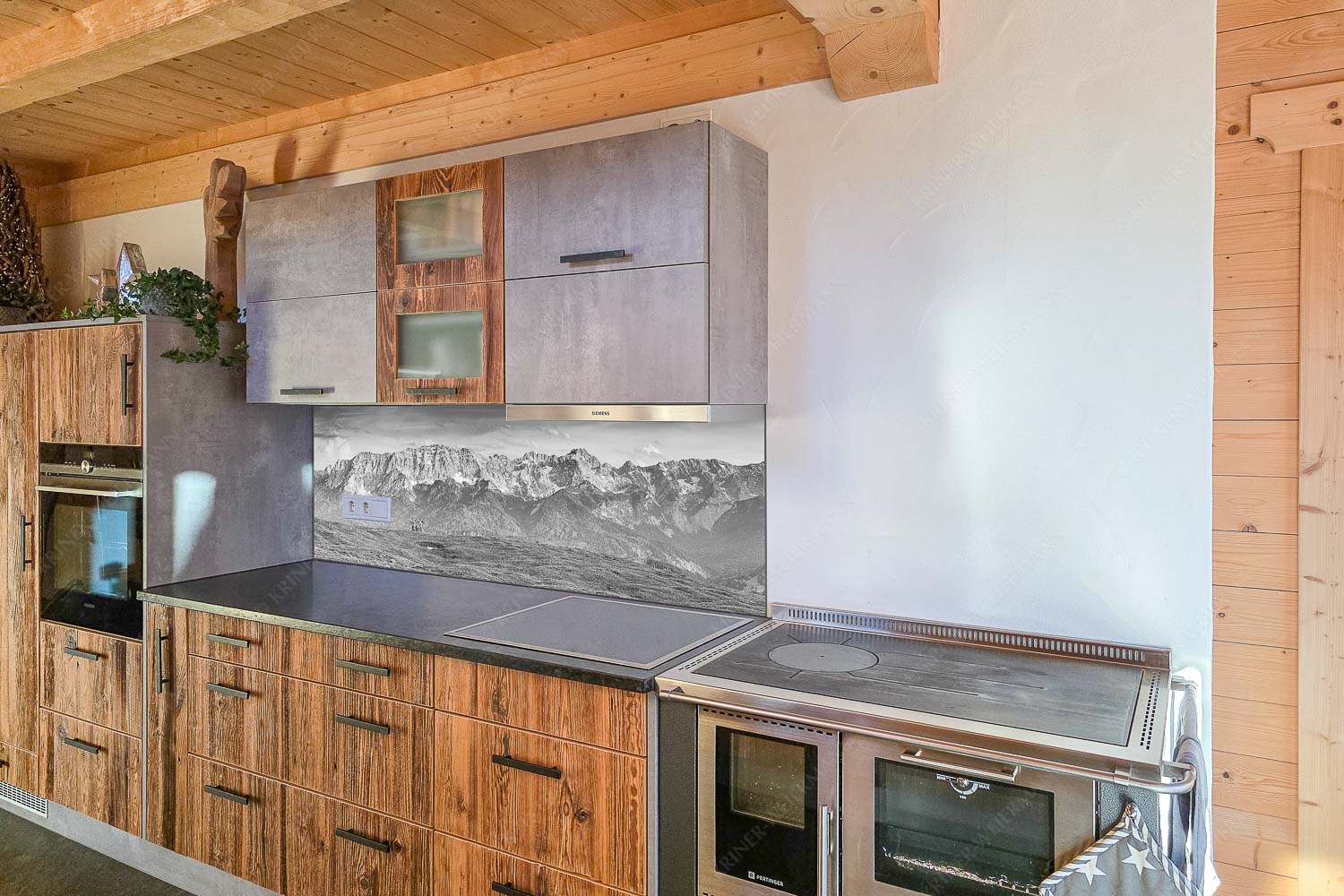 - Küchenzeile - mehr Infos bei www.Kriner-Weiermann.de