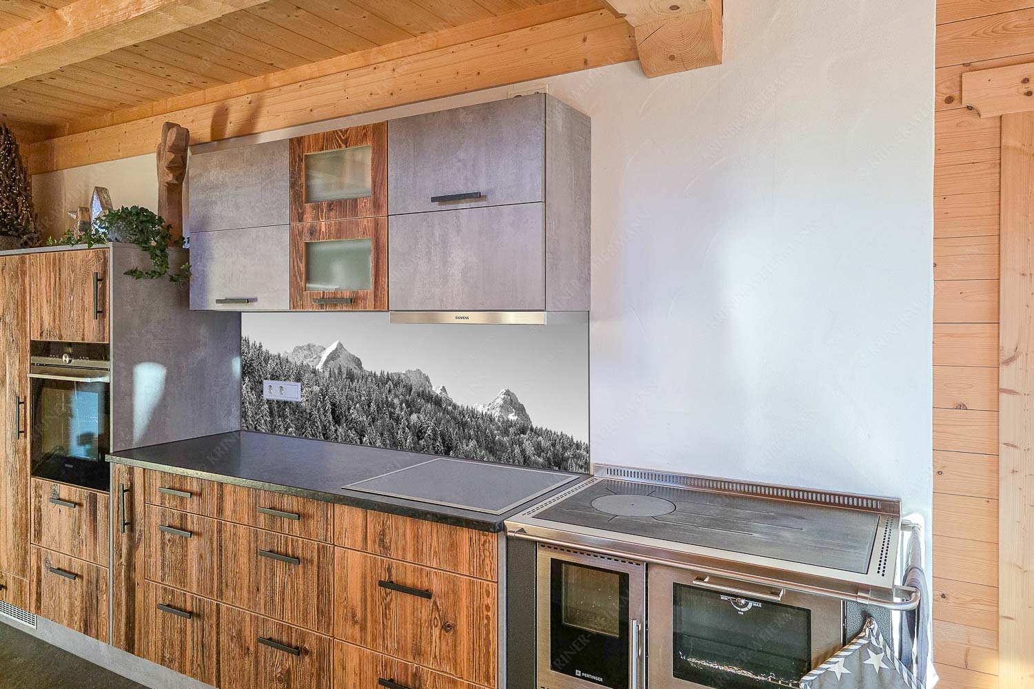 - Küchenzeile - mehr Infos bei www.Kriner-Weiermann.de