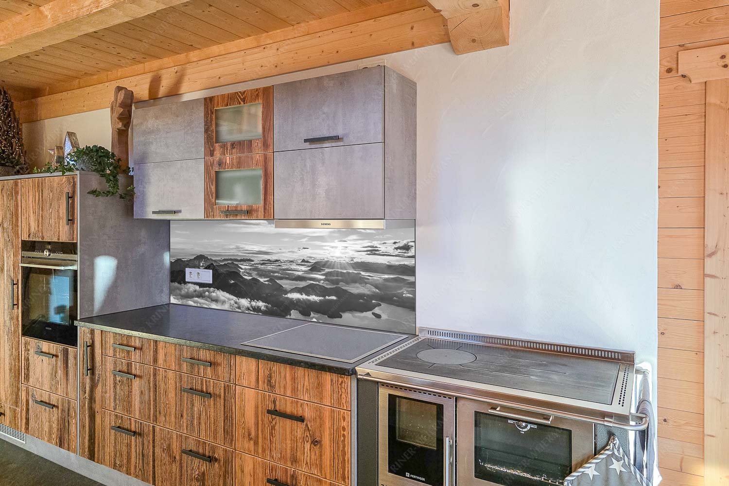 - Küchenzeile - mehr Infos bei www.Kriner-Weiermann.de