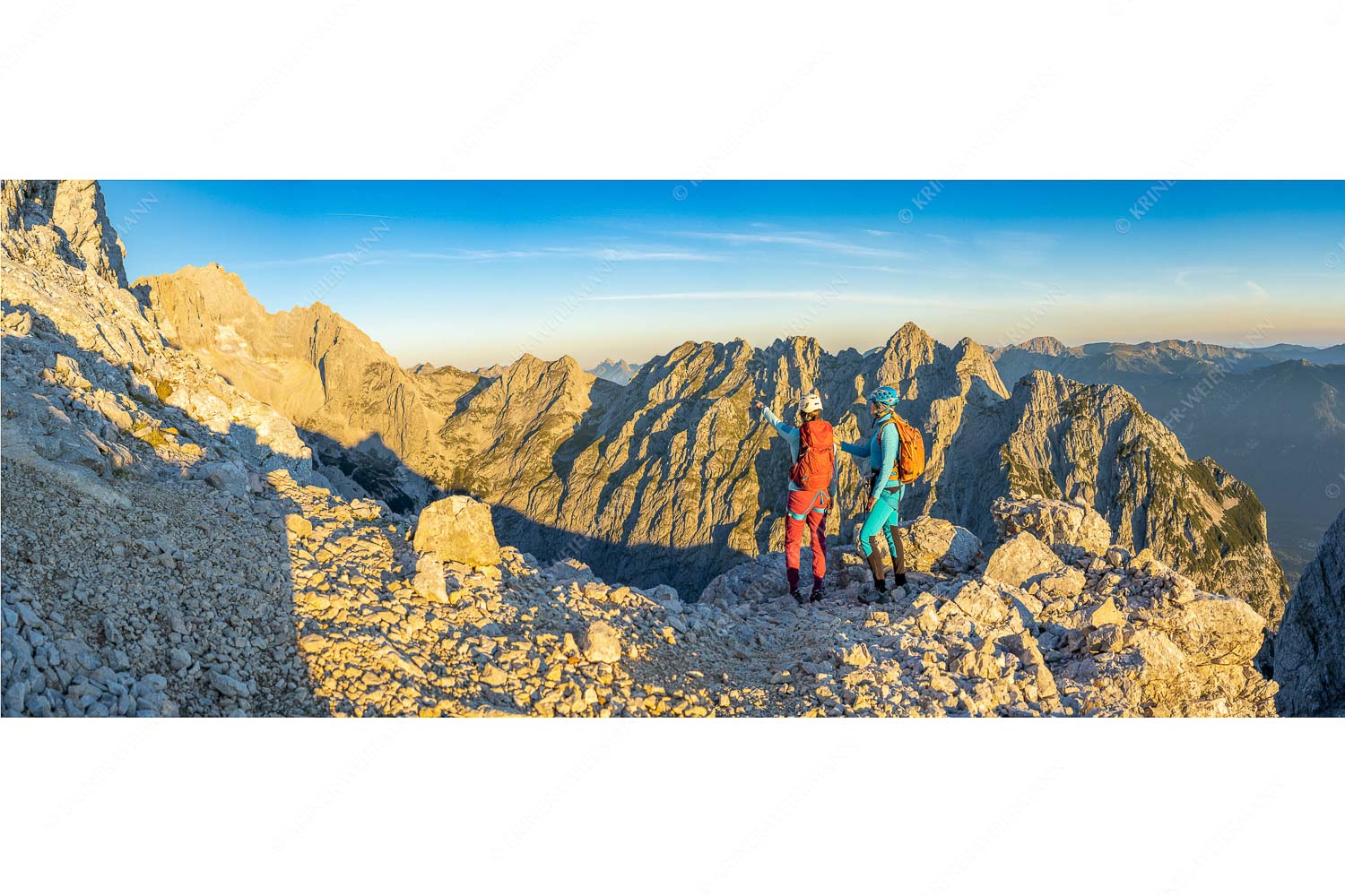 Blick über das Höllental zur Zugspitze im Wetterstein - Via Ferrata V_25zu1 - mehr Infos bei www.Kriner-Weiermann.de