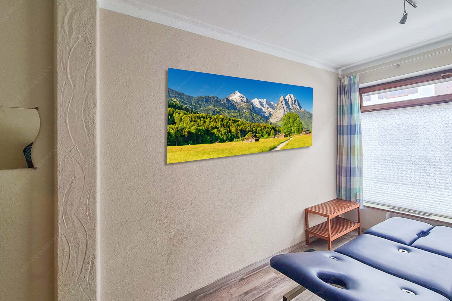 Blick über den Hammersbacherweg auf die Alpspitze und Waxensteine im Wettersteingebirge - Waxenstein Wahrzeichen-Garmisch-Partenkirchen mit Alpspitze 2,5:1 - mehr Infos bei www.Kriner-Weiermann.de