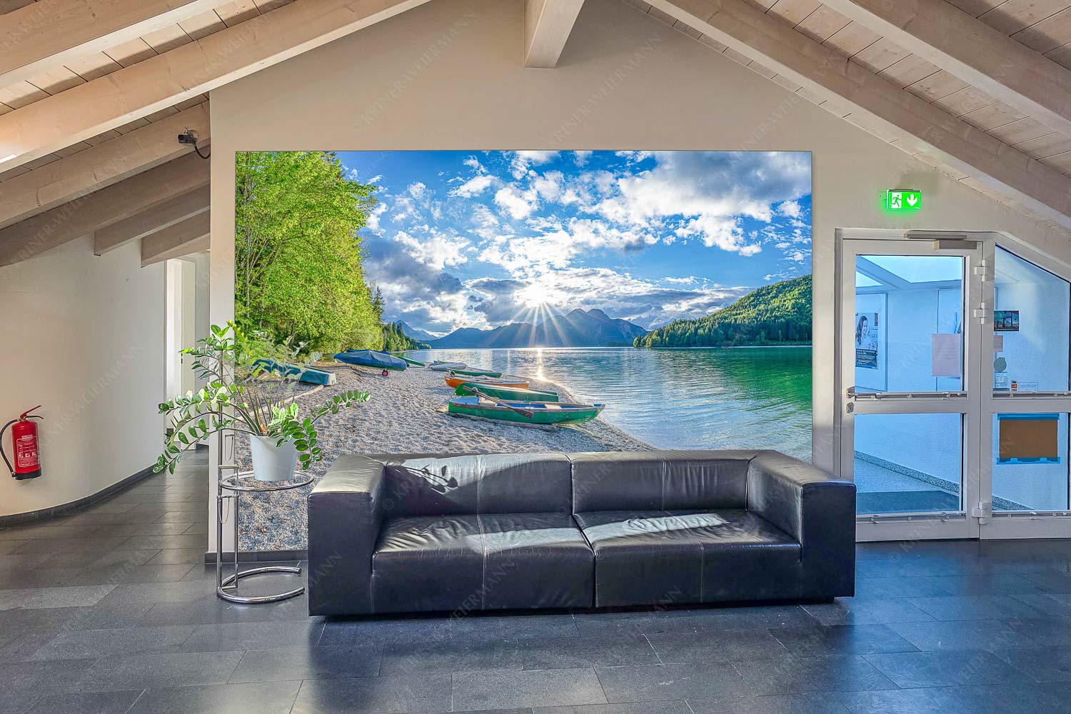 Walchenseeufer bei Niedernach - Eingang Mediterran-Fischerboote am Walchensee 3:2 - mehr Infos bei www.Kriner-Weiermann.de