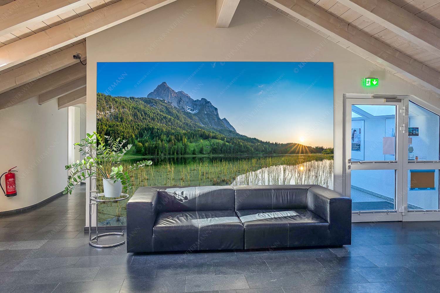 Sonnenuntergang am Ferchensee mit Blick zu den Wettersteinspitzen - Eingang Ruhige Momente-Ferchensee mit Wetterstein 3:2 - mehr Infos bei www.Kriner-Weiermann.de