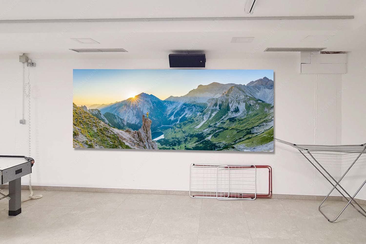 Einsamkeit und Stille begleiten diesen traumhaften Herbstmorgen im Soierngebirge - Mitte Der Tag kann beginnen-Sonnenaufgang über Soiernsee 2,5:1 - mehr Infos bei www.Kriner-Weiermann.de