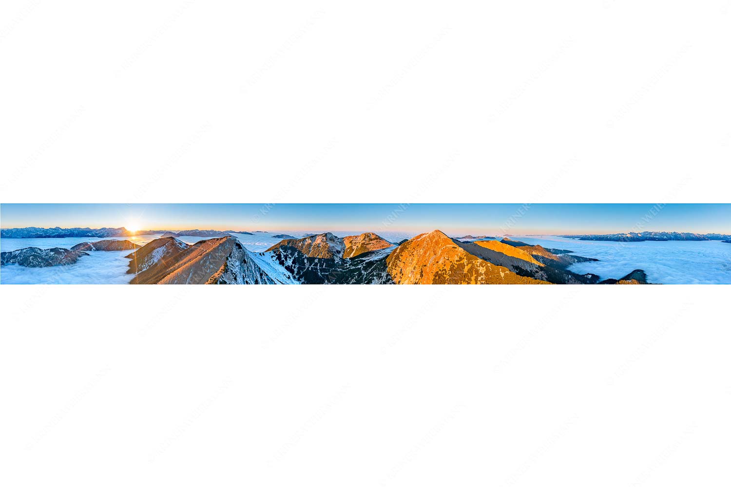 Blick über Krottenköpfe Simetsberg zur Benediktenwand und zum Sonnenuntergang an der Zugspitze - Weit übern Nebel_9zu1 - mehr Infos bei www.Kriner-Weiermann.de