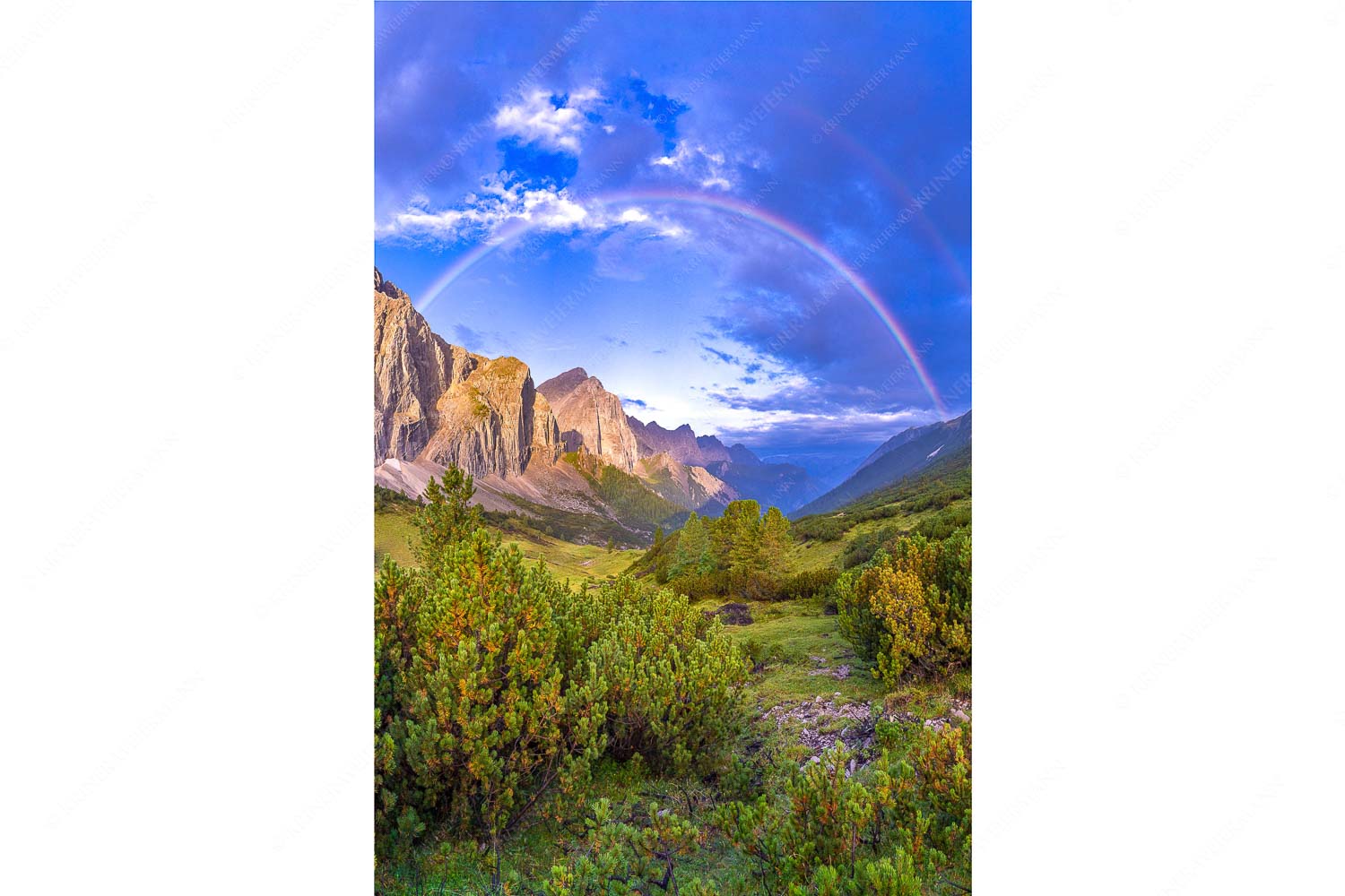 Regenbogen über dem Lafatscher und dem Halleranger im Karwendelgebirge - Verzaubert_2zu3 - mehr Infos bei www.Kriner-Weiermann.de