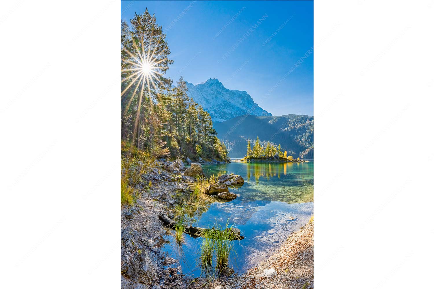 Blick über Eibsee zur aufgehenden Sonne an der Zugspitze - Zugspitzstern_2zu3 - mehr Infos bei www.Kriner-Weiermann.de