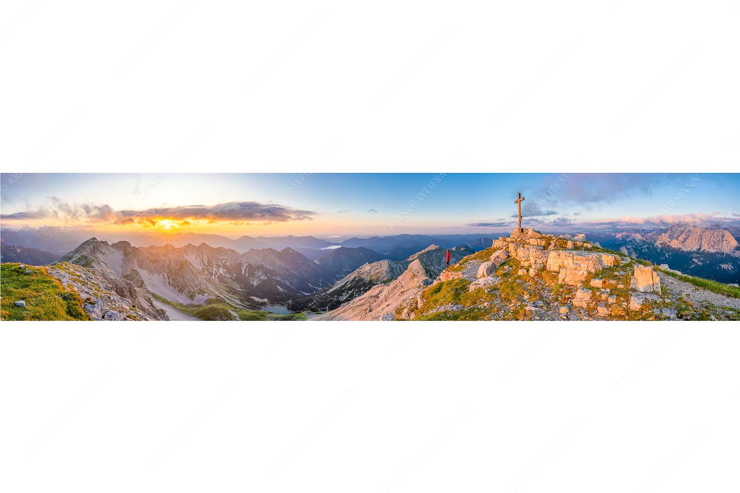 Blick von der Soiernspitze in den Sonnenuntergang - Ausklang_5zu1 - mehr Infos bei www.Kriner-Weiermann.de