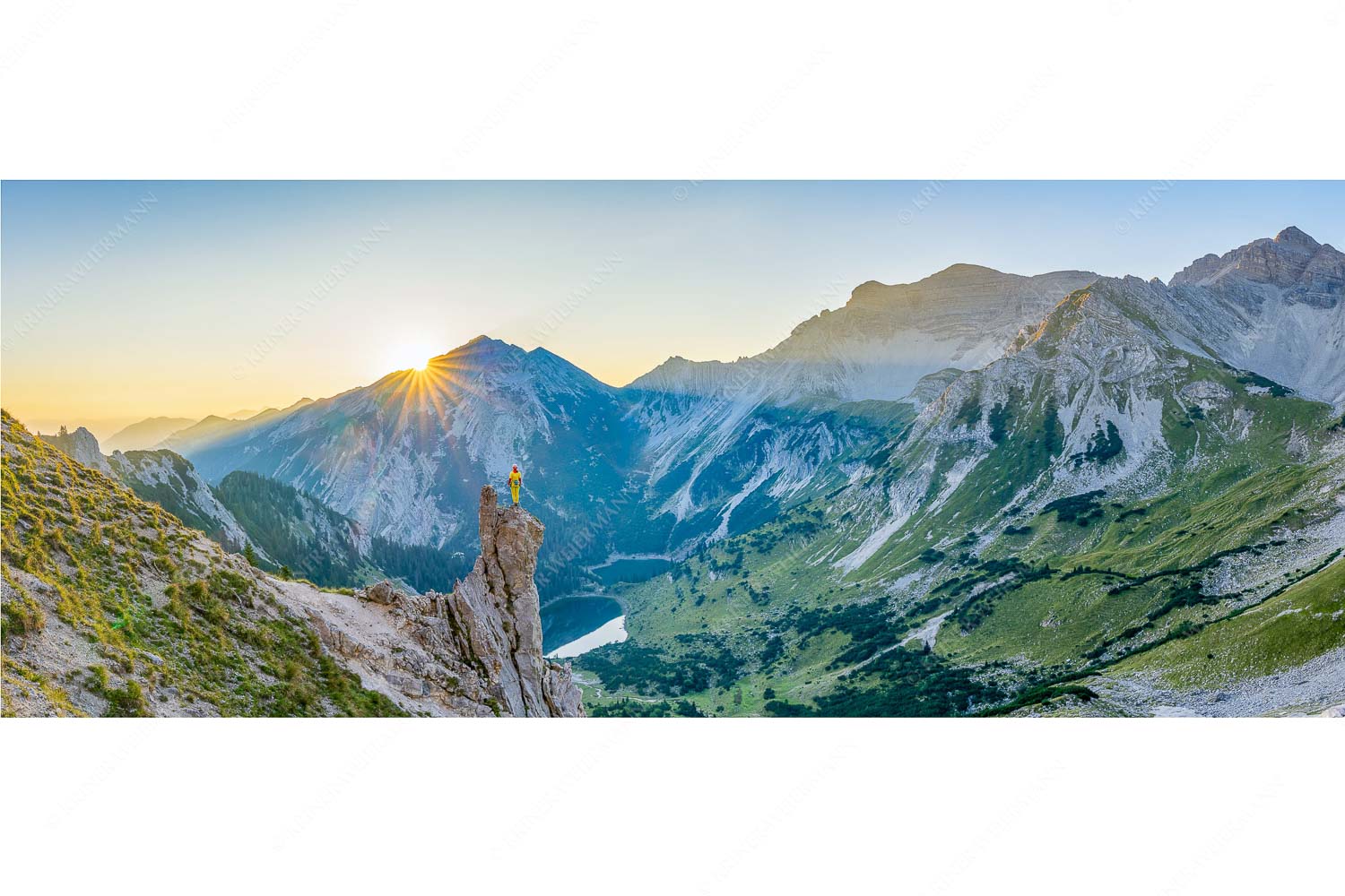 Einsamkeit und Stille begleiten diesen traumhaften Herbstmorgen im Soierngebirge - Der Tag kann beginnen_25zu1 - mehr Infos bei www.Kriner-Weiermann.de
