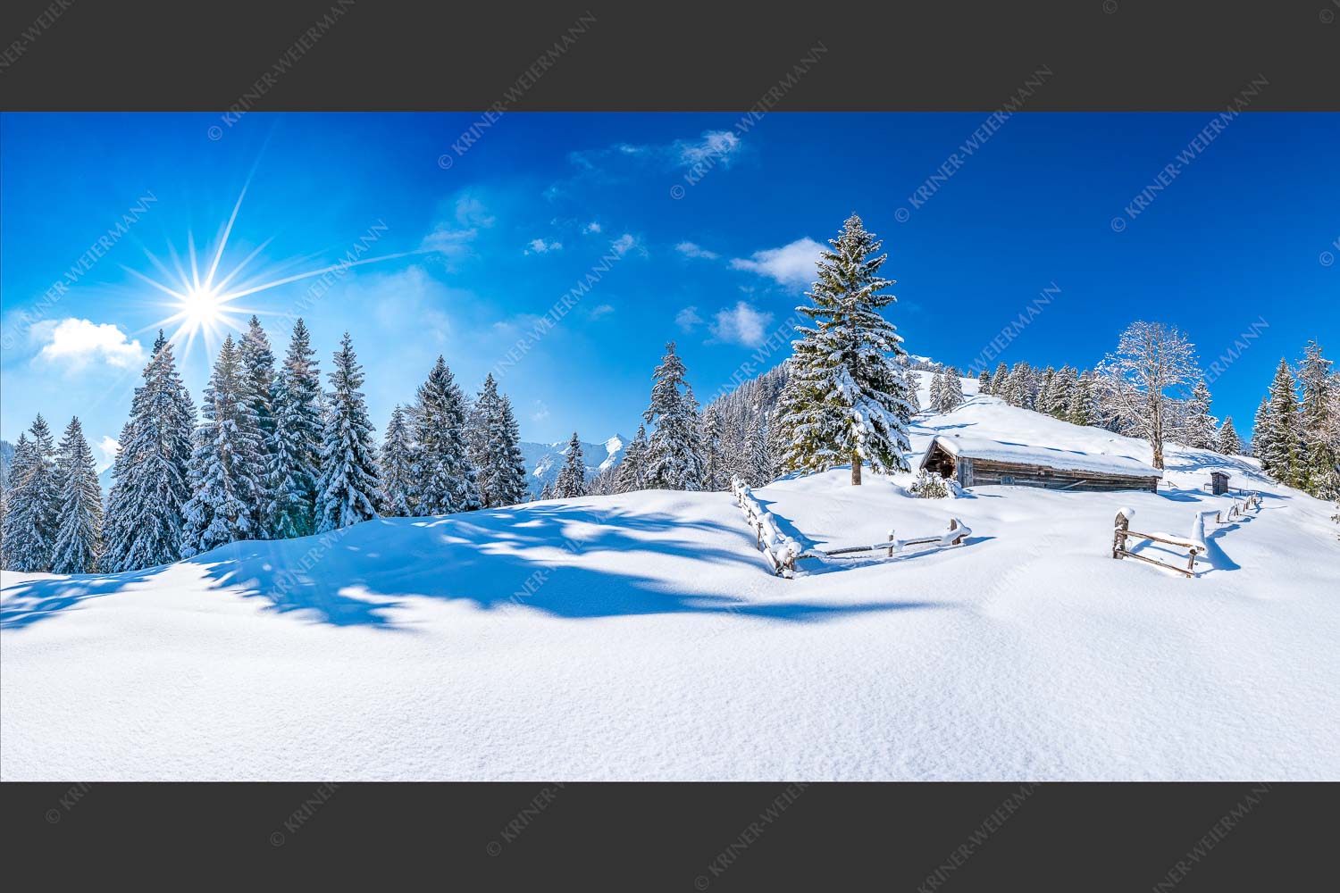 Verschneite Grasbergalm im Soierngebirge mit Krapfenkarspitze - Winterruhe 2:1  -- Alm Soierngebirge Schneelandschaft - mehr Infos bei www.Kriner-Weiermann.de