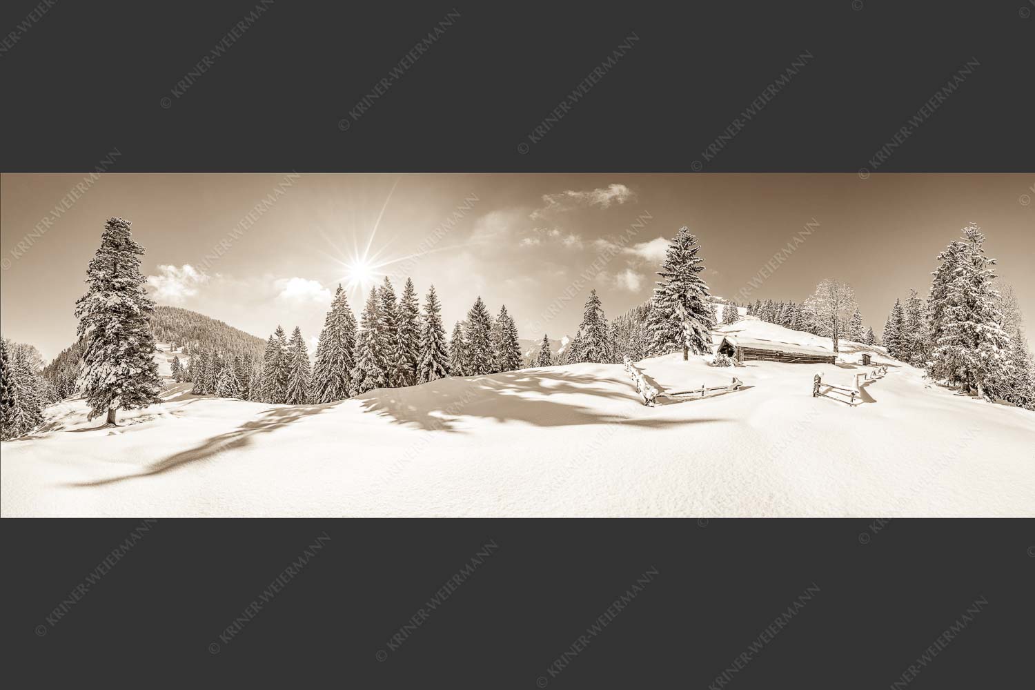 Verschneite Grasbergalm im Soierngebirge mit Krapfenkarspitze - Winterruhe 3:1 sepia -- Alm Soierngebirge Schneelandschaft - mehr Infos bei www.Kriner-Weiermann.de