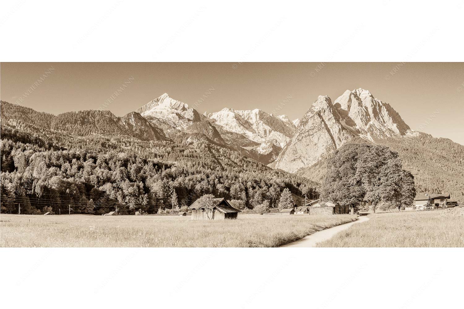 Blick über den Hammersbacherweg auf die Alpspitze und Waxensteine im Wettersteingebirge - Wahrzeichen_25zu1_sepia - mehr Infos bei www.Kriner-Weiermann.de